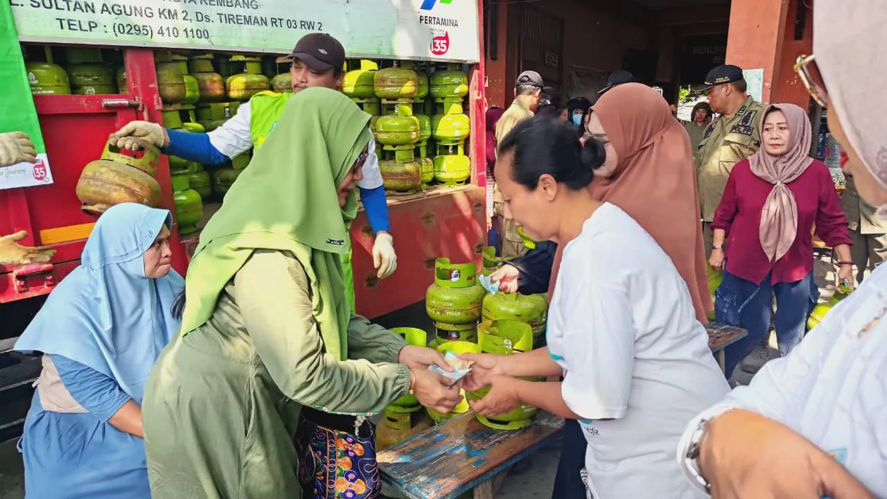 Permintaan Melonjak Imbas Tradisi Sedekah Bumi, Gas LPG 3 Kg di Rembang Diguyur Operasi Pasar