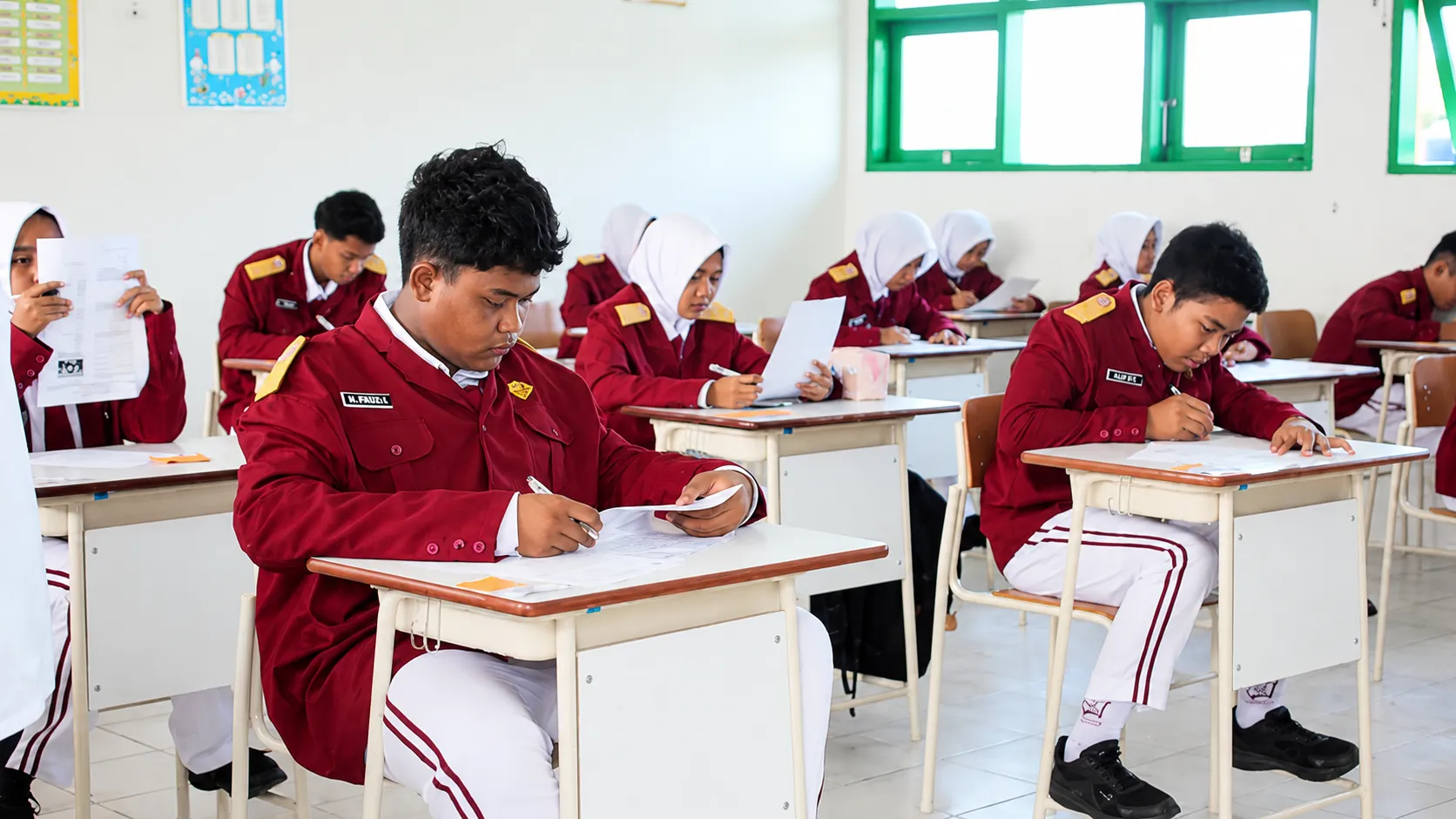 Gedung Belum Siap, 30 Siswa Kurang Mampu SRMA 18 Blora Dipaksa "Mengungsi" ke Rembang