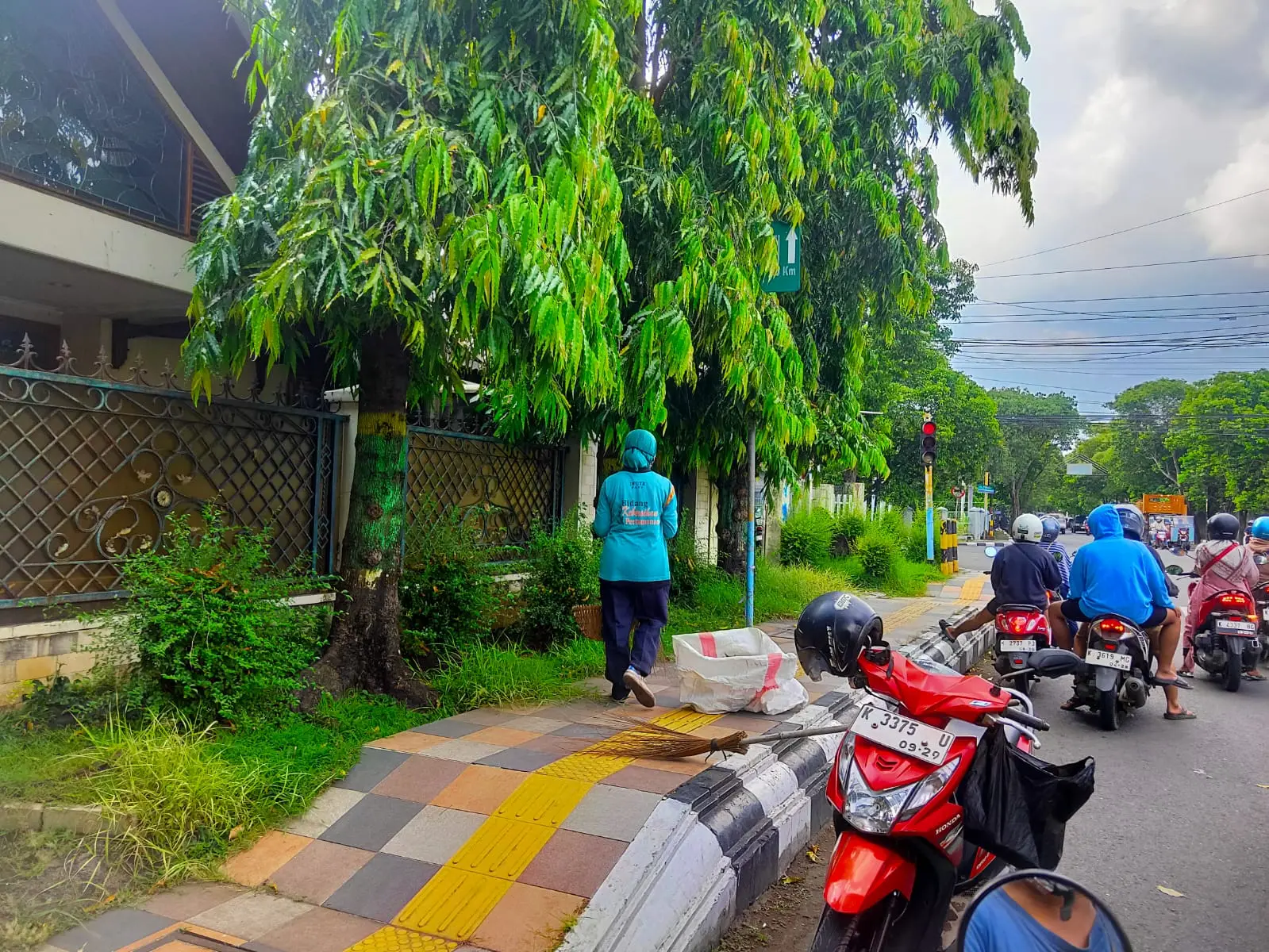 Rawat 50 Titik Jalur Hijau dengan Rp700 Juta, DLH Pati Prioritaskan Keselamatan Pengunjung Taman