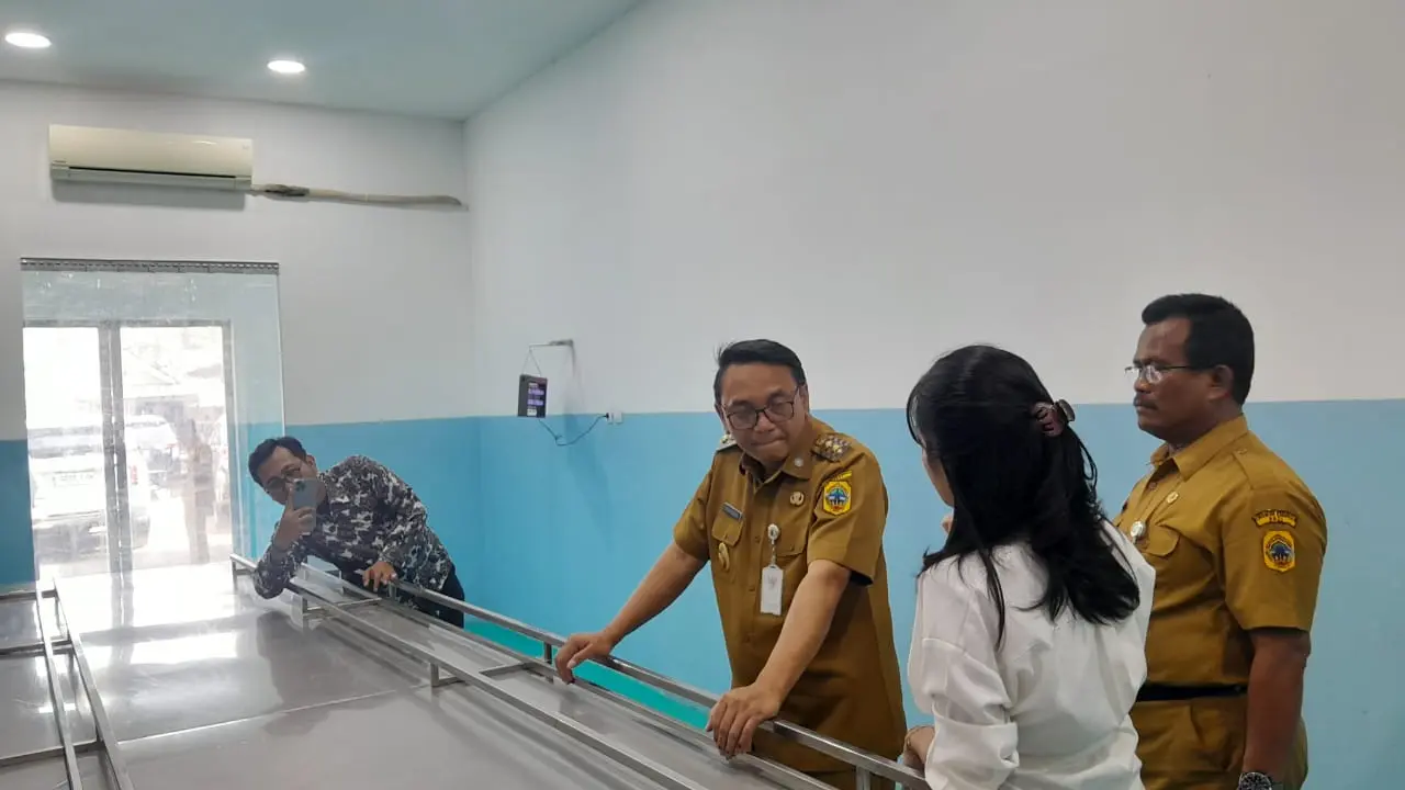 Plt Bupati Tegaskan Kebersihan Alat di SPPG Pati Harus Dijaga