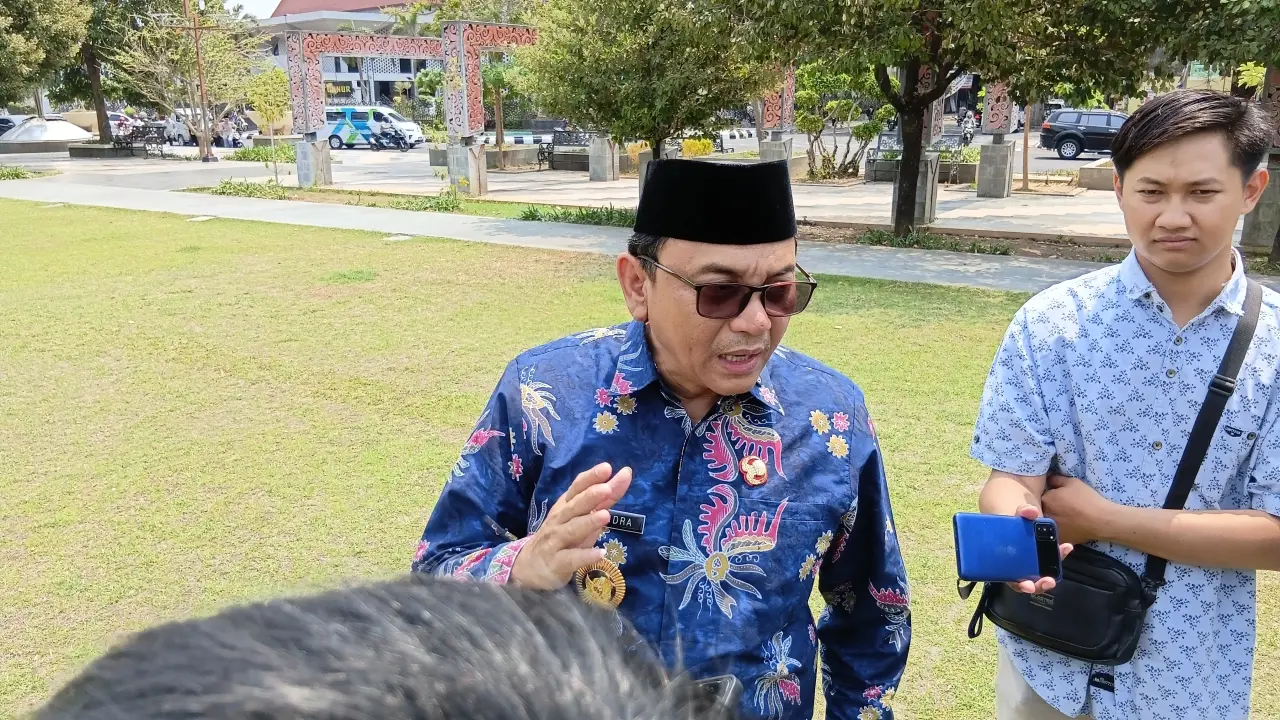 Plt Bupati Pati Memitigasi Dugaan Keracunan MBG di Maitan